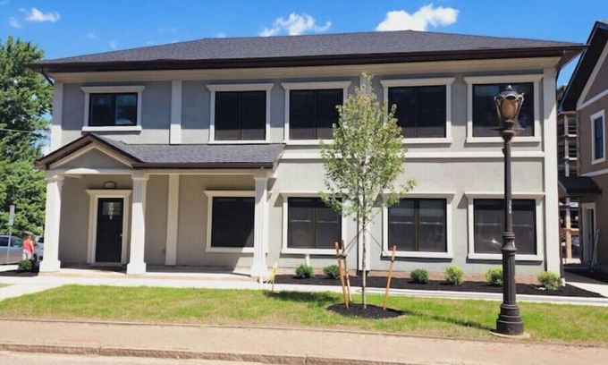 Downtown Niagara Falls House | Townhomes at the Falls - 310 B upper - Buffalo Aven2 Blocks from the Falls!