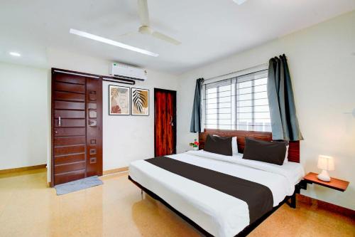 Serilingampally Hotel | Townhouse Madinaguda