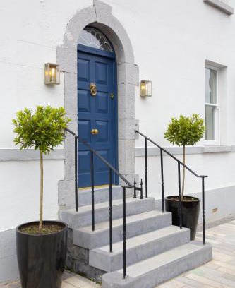 Cortober Villa | Townhouse Stay - St George's Terrace