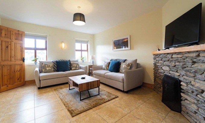 Dingle House | Townview Haven - Dingle