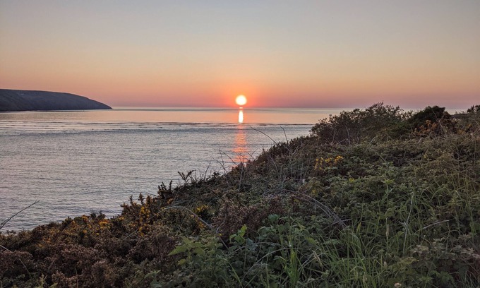 Gwbert House | Tradewinds, Gwbert - Four Bedroom House, Sleeps 8