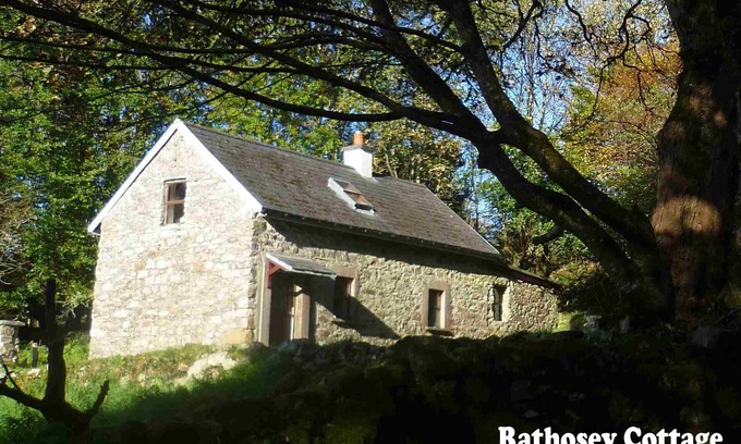 Coolaney Cottage | Traditional Cosy Stone Cottage