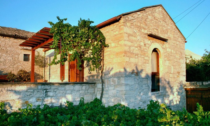 Douliana House | Traditional Cretan holiday home in nature- with private terrace