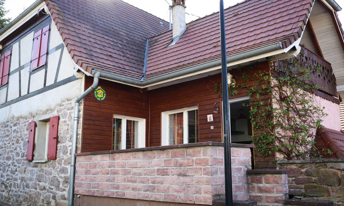 Osenbach Apartment | Traditional gîte in a typical Alsatian house