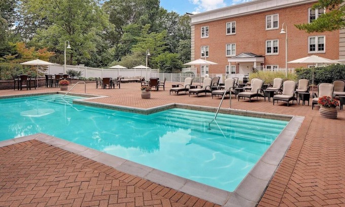 Morristown House | Traditional Room 1 King, The Westin Morristown, Free Parking, Near Morris Museum