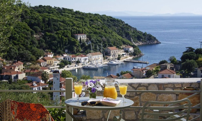 Kioni Apartment | Traditional Suite KIRKE, 45m2, 3people unobstructed view,to the magic of Kioni