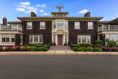 Town of Union Hotel | Traditions Hotel & Spa Johnson City - Binghamton, an Ascend Collection Hotel