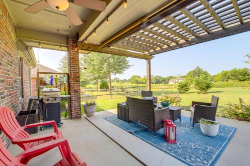 Verdigris House | Trail Access and Patio Peaceful Tulsa Area Retreat