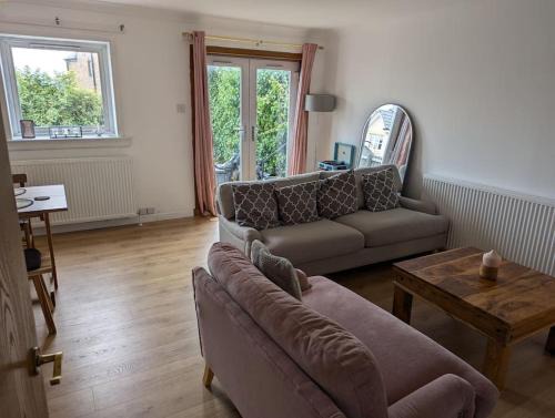 Gilmerton House | Tranquil 3-Bedroom Home in Edinburgh