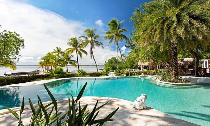 Key Largo House | Tranquil Bungalow at the Beautiful at Largo Resort