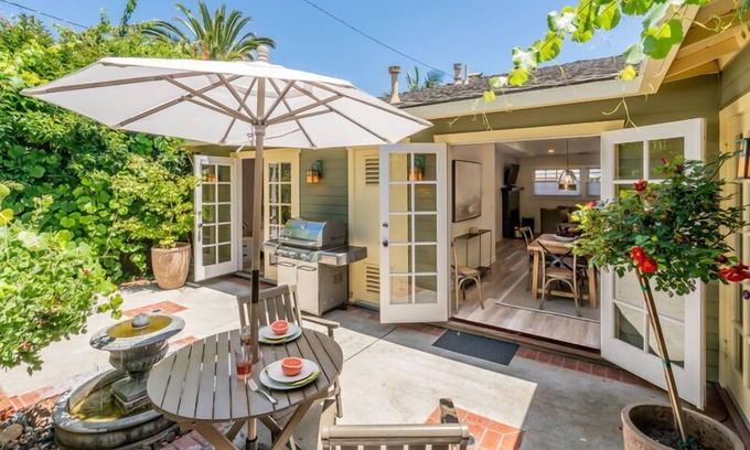 Upper East Cottage | Tranquil Cottage Near the Heart of Downtown SB!