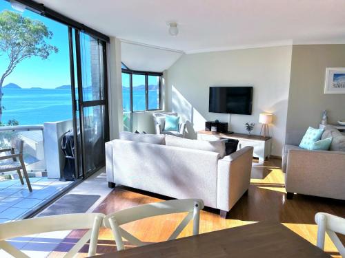 Soldiers Point Apartment | Tranquil Escape - Koala Hotspot - 2 Bed 2 Bath Apt Spectacular Sea Views