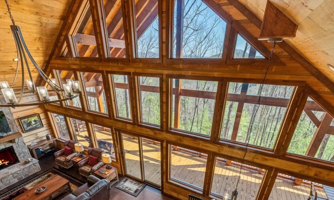 Raccoon Ridge Cabin | Tranquil Escape of Blue Ridge