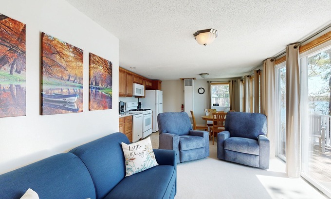 The Bays Cottage | Tranquil lakefront cottage with private beach, boat slip & fishing kayak access