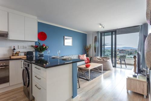 Observatory Apartment | Tranquil, Spacious, Quiet Trendy with a View