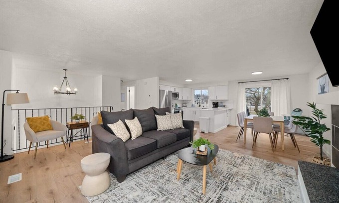 Veradale House | Tranquil Valley Home I Refreshed & Revitalized