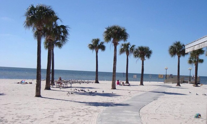 Spring Hill House | Tranquil waterfront retreat: Pool│Spa│Dock│Tiki│ Arcade│Kayaks