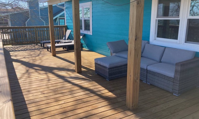 Elmaton House | Tranquility on Tres Palacios Bay: Spacious bay house sleeps 7 comfortably!