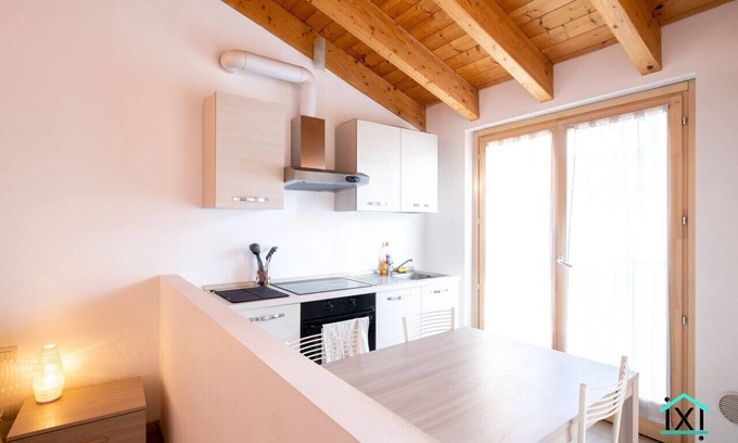 Travedona-Monate Apartment | TRAVEDONA LOFT BY LAKE IXIHOME