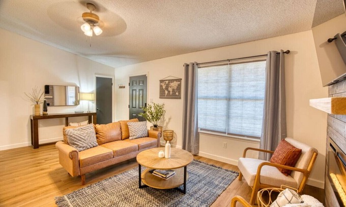 Moultrie Apartment | Travel for work - Stylish 3 BDR - Southern Georgia