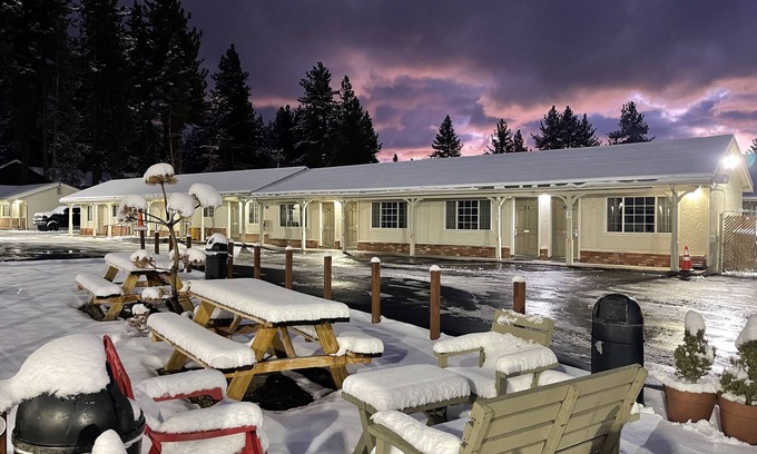 South Lake Tahoe Hotel | Travel Inn