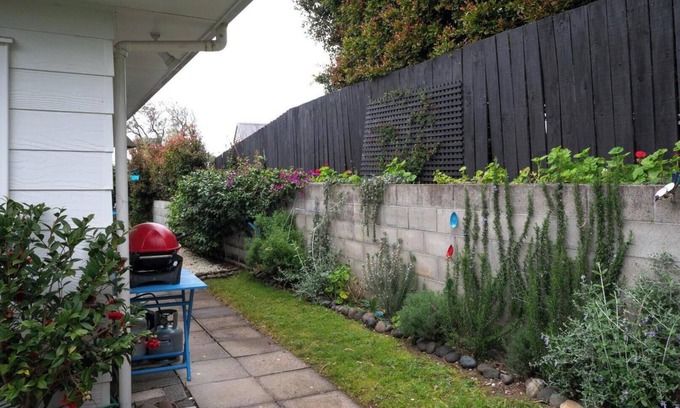 Greenlane - Ellerslie House | Travellers Retreat | 1 Bed in Central Auckland