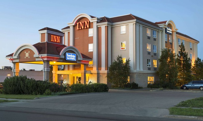 Spruce Grove Hotel | Travelodge by Wyndham Spruce Grove