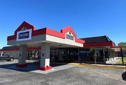 Lumberton Hotel | Travelodge by Wyndham Lumberton