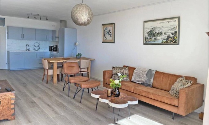 Heemstede House | Travl.is Expats NL # Heemstede Green Base