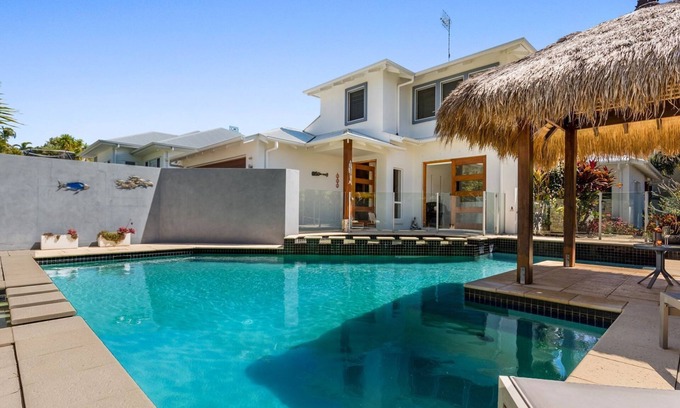 Noosaville House | Treasure Cove 6 - Walk to Noosa River, restaurants of Gympie terrace & the Noosaville shops