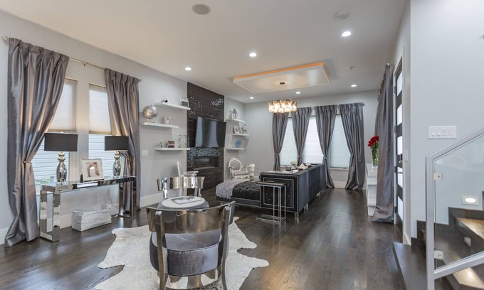 Buena Vista House | Treat Yourself To Luxury! 2 miles from Downtown with Private Pool!