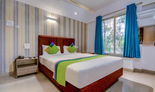 Viman Nagar Hotel | Treebo Iris Suites