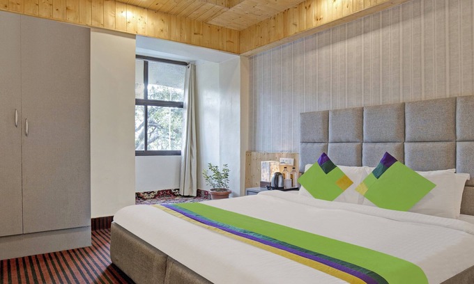 Mallital Hotel | Treebo Kosmos Anamika, 1 Km From Nainital Lake