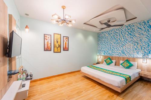 Indore Hotel | Treebo Musk