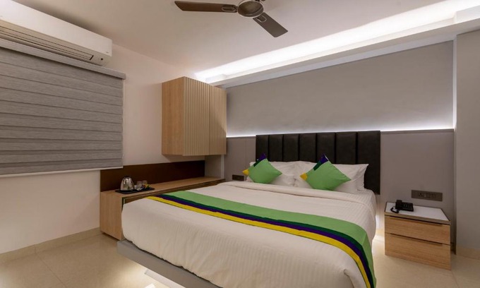 Hyderabad Hotel | Treebo Premium D Consulate