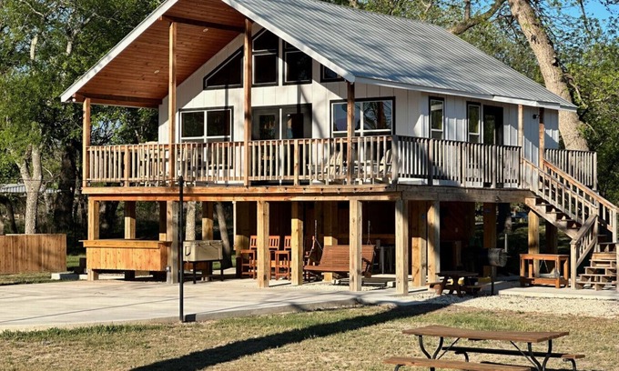 Uvalde Cabin | Treetop Oasis on the crystal clear Nueces River in the Texas Hill Country