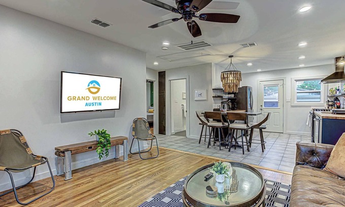 MLK House | Trendy 2 BDR w/Sauna & Cold Plunge, Close to DT!