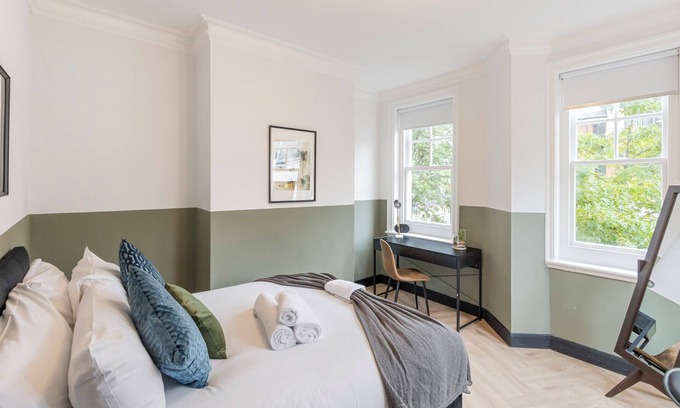 Hackney House | Trendy 3-Bedroom Hackney Pad
