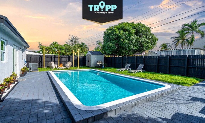 Driftwood House | Trendy Family Home -Heated Pool