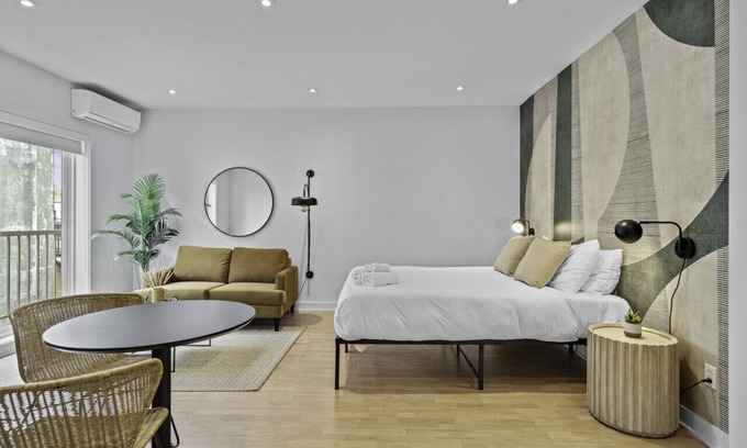 La Petite-Patrie Apartment | Trendy Open-Space Studio by Jean Talon Market