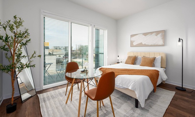 Birmingham Apartment | Trendy Studio in Downtown with Private Balcony!
