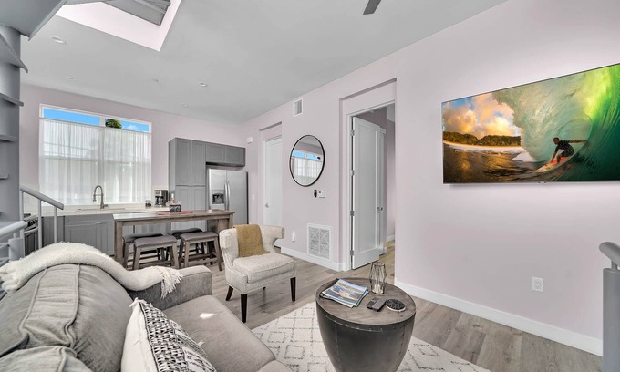 San Clemente House | Trestles Love Shack!