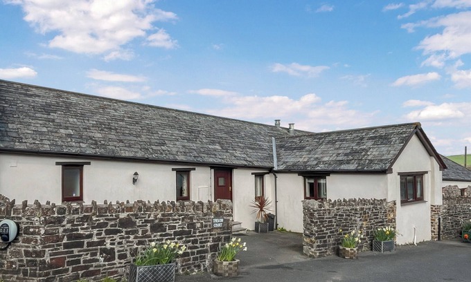 North Tamerton Cottage | Trewin Court - UK11878