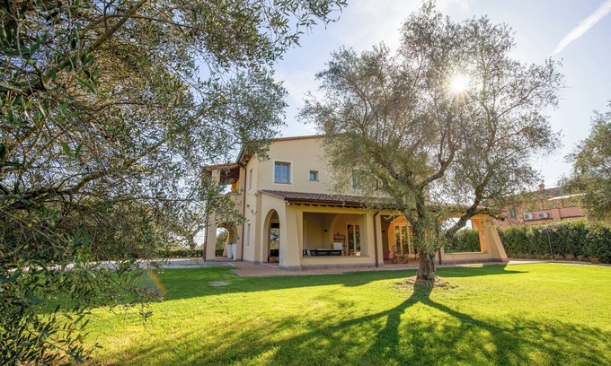 Fucecchio Villa | Tricolle Nuova - Five Bedroom Villa, Sleeps 10