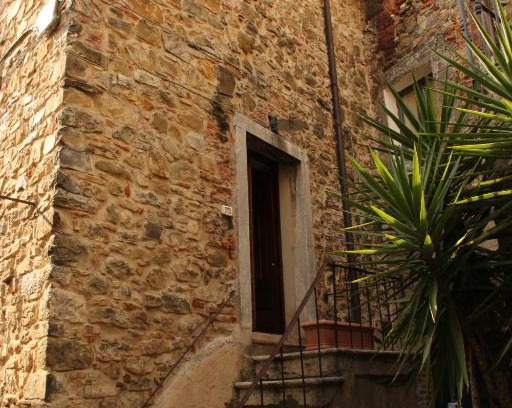 Montemerano Apartment | Trilocale nel centro storico