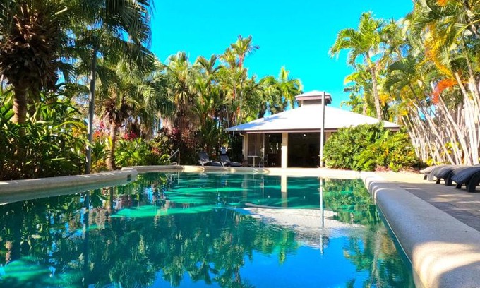Trinity Beach Apartment | Trinity Beach Club Holiday Apartments