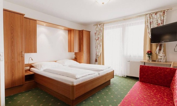 Unterberg House | Triple room "Enzian" - Hotel Gratz Grossarl