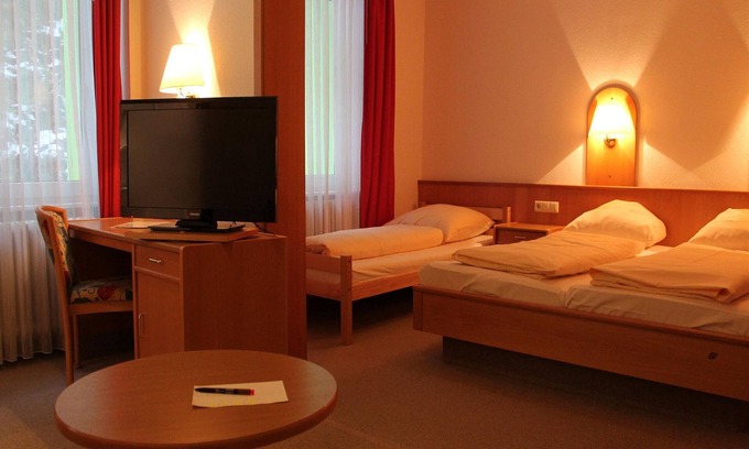 Titisee-Neustadt Apartment | Triple room with shower/WC