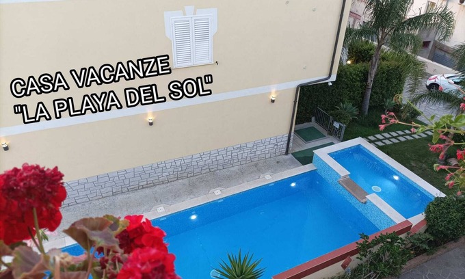 Santa Domenica House | Tropea brand new two-room apartment with terrace and POOL 3 minutes from the SEA