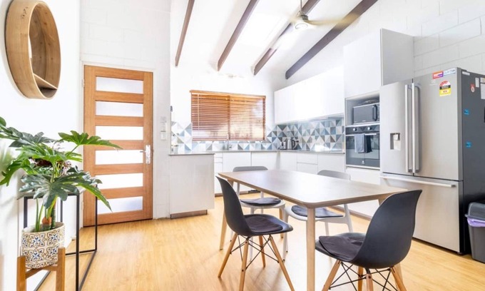 Parap House | Tropical Garden Villa | 5 mins from City Centre